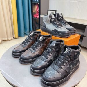 Gucci Shoe Style 2491155