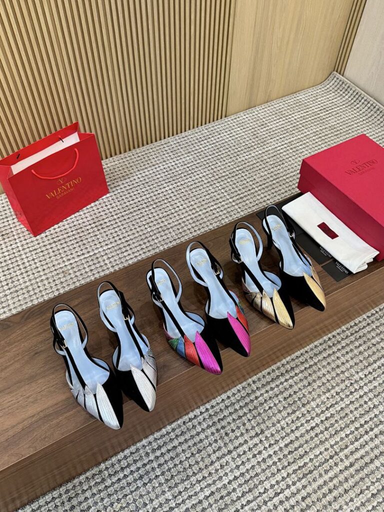 Valentino Shoe Style 2701133