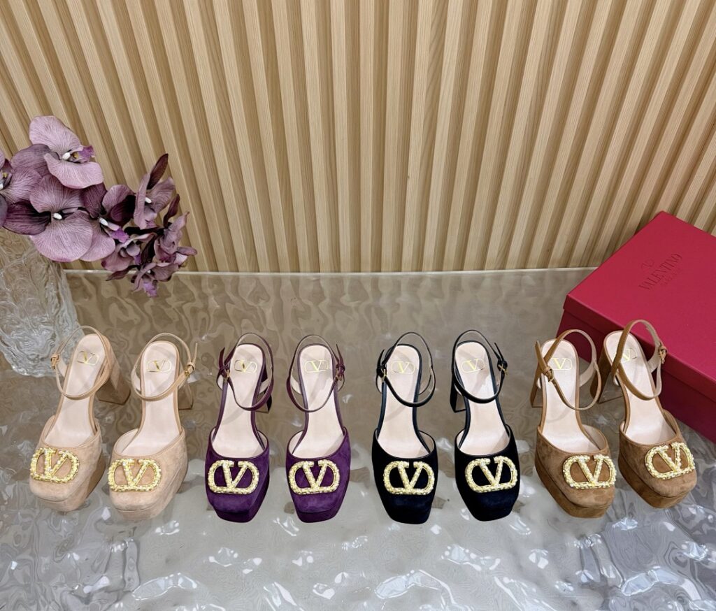 Valentino Shoe Style 3501197