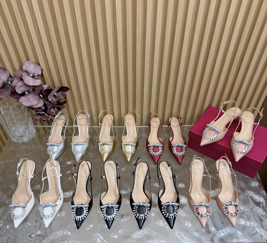 Valentino Shoe Style 3401197