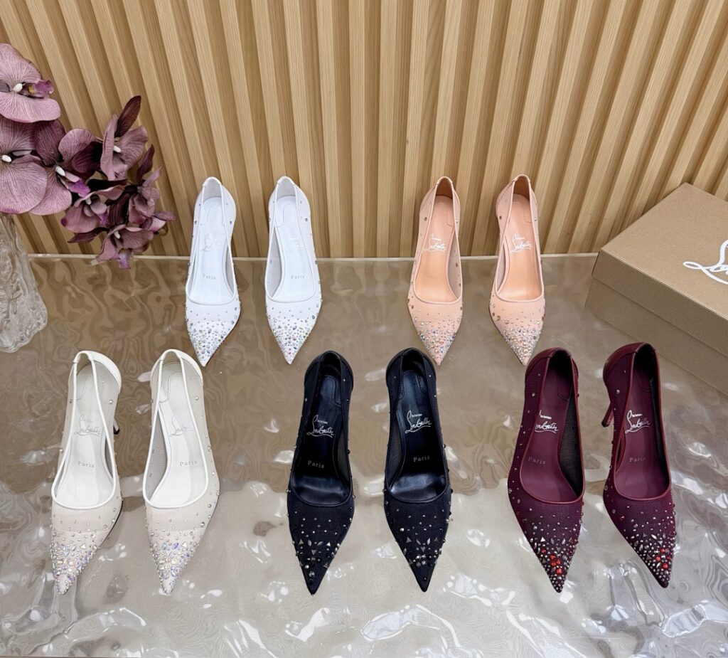 Christian Louboutin Shoe Style 3301197