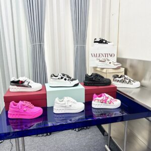Valentino Shoe Style 3801192