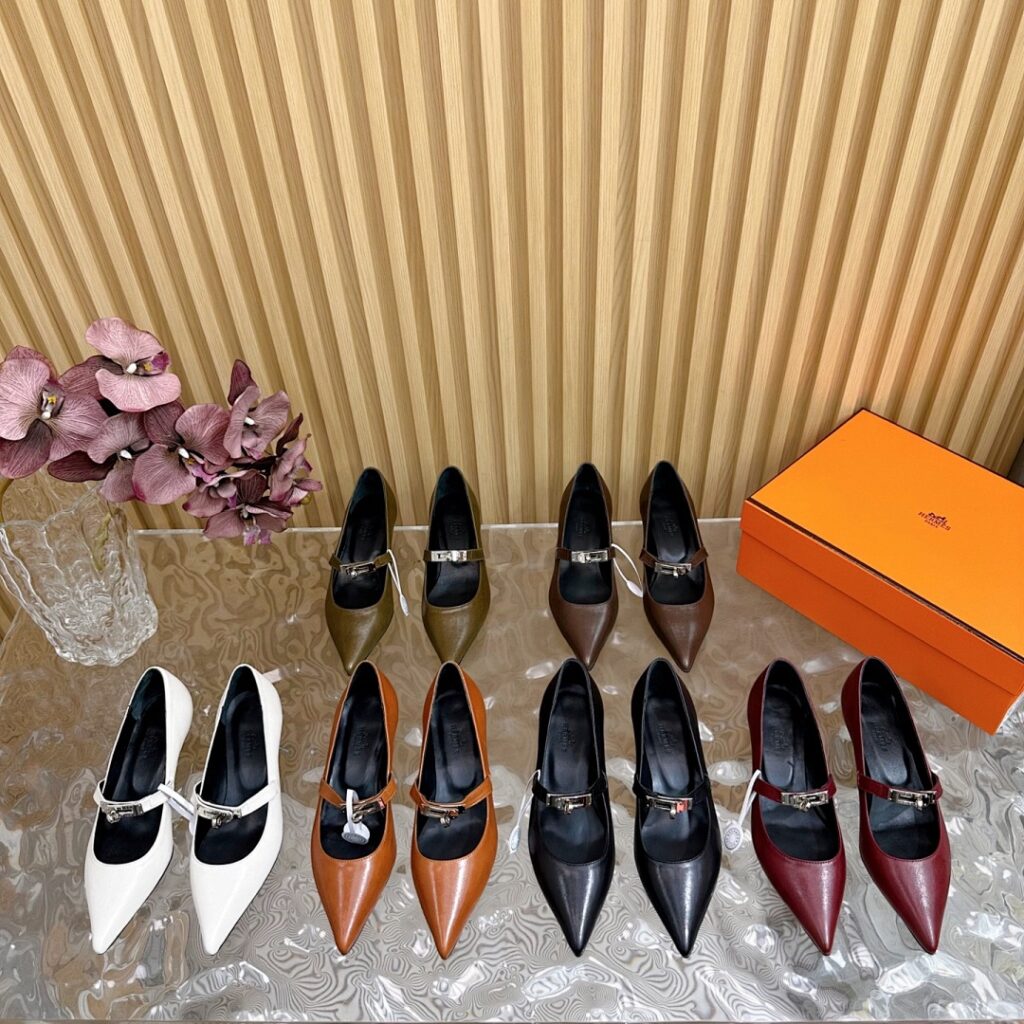 Hermes Shoe Style 3301197
