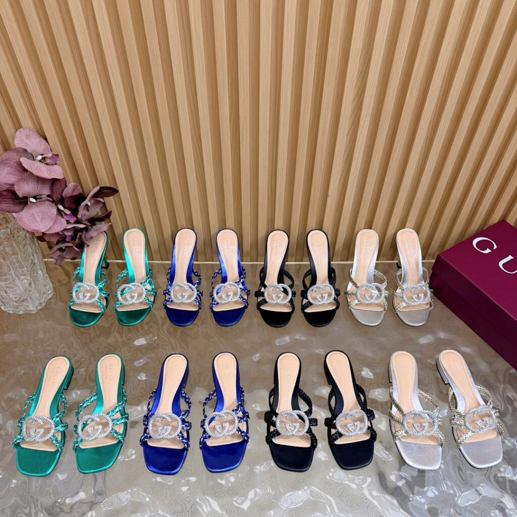 Gucci Shoe Style 2901197