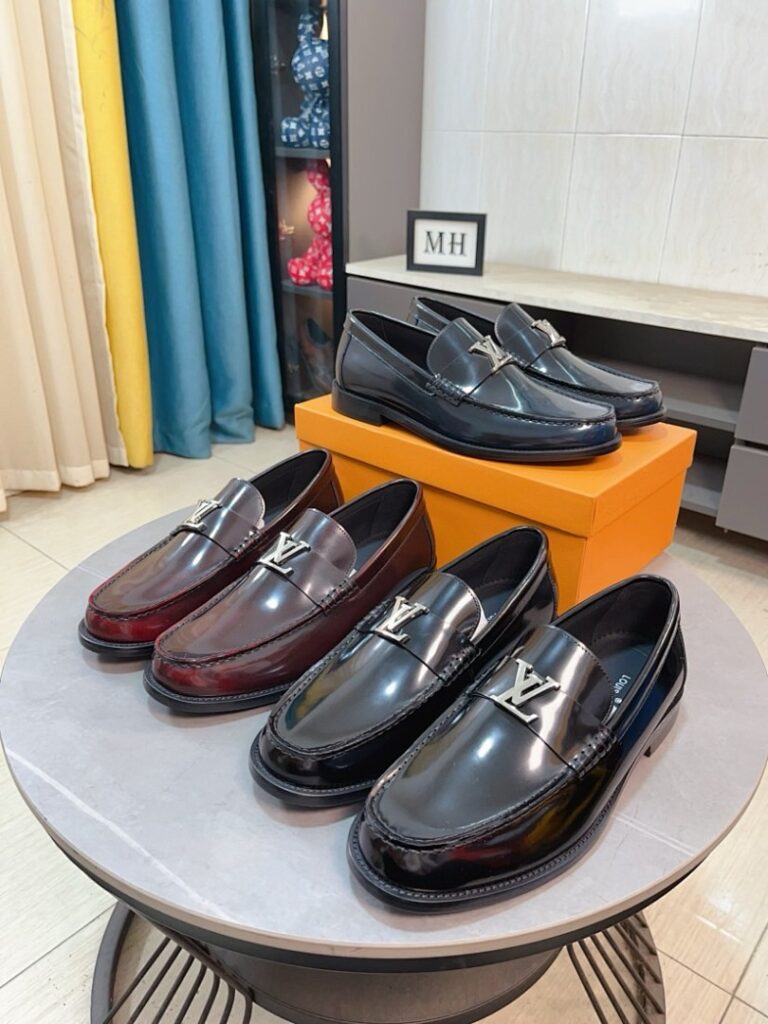Louis Vuitton Shoe Style 3101155