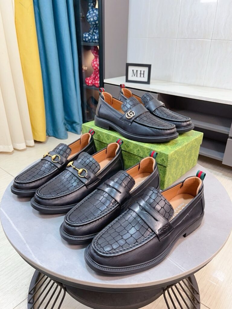 Gucci Shoe Style 2701155