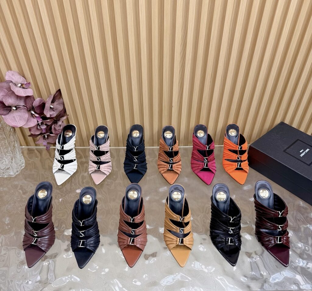 Saint Laurent Shoe Style 3201197