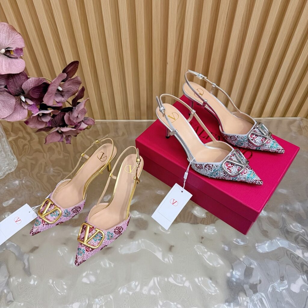 Valentino Shoe Style 3901197
