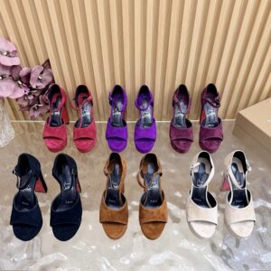 Christian Louboutin Shoe Style 3401197