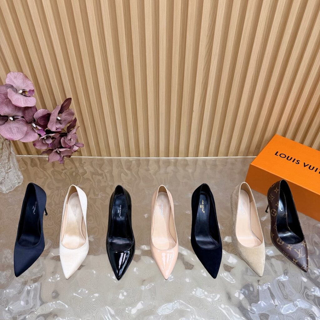 Louis Vuitton Shoe Style 3401197