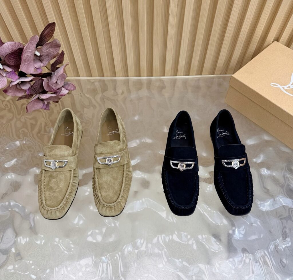 Christian Louboutin Shoe Style 3701197