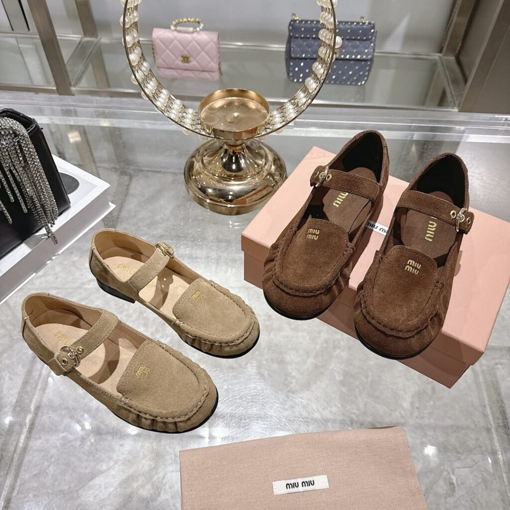 Miu Miu Shoe Style 2901159