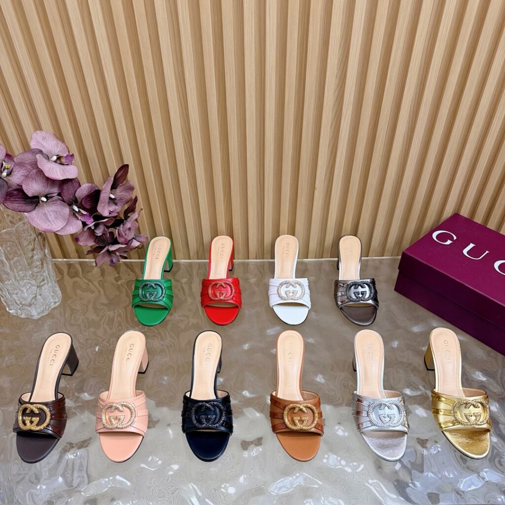 Gucci Shoe Style 3101197