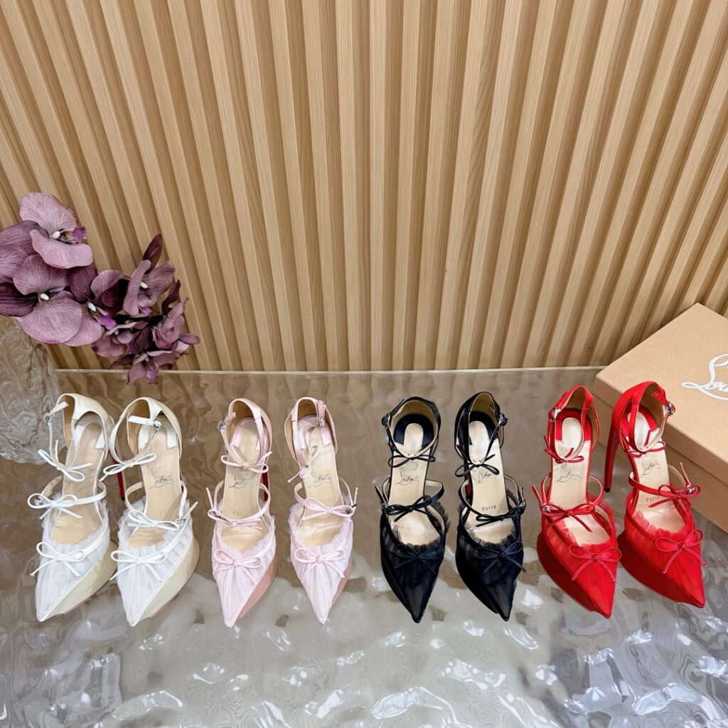 Christian Louboutin Shoe Style 3501197
