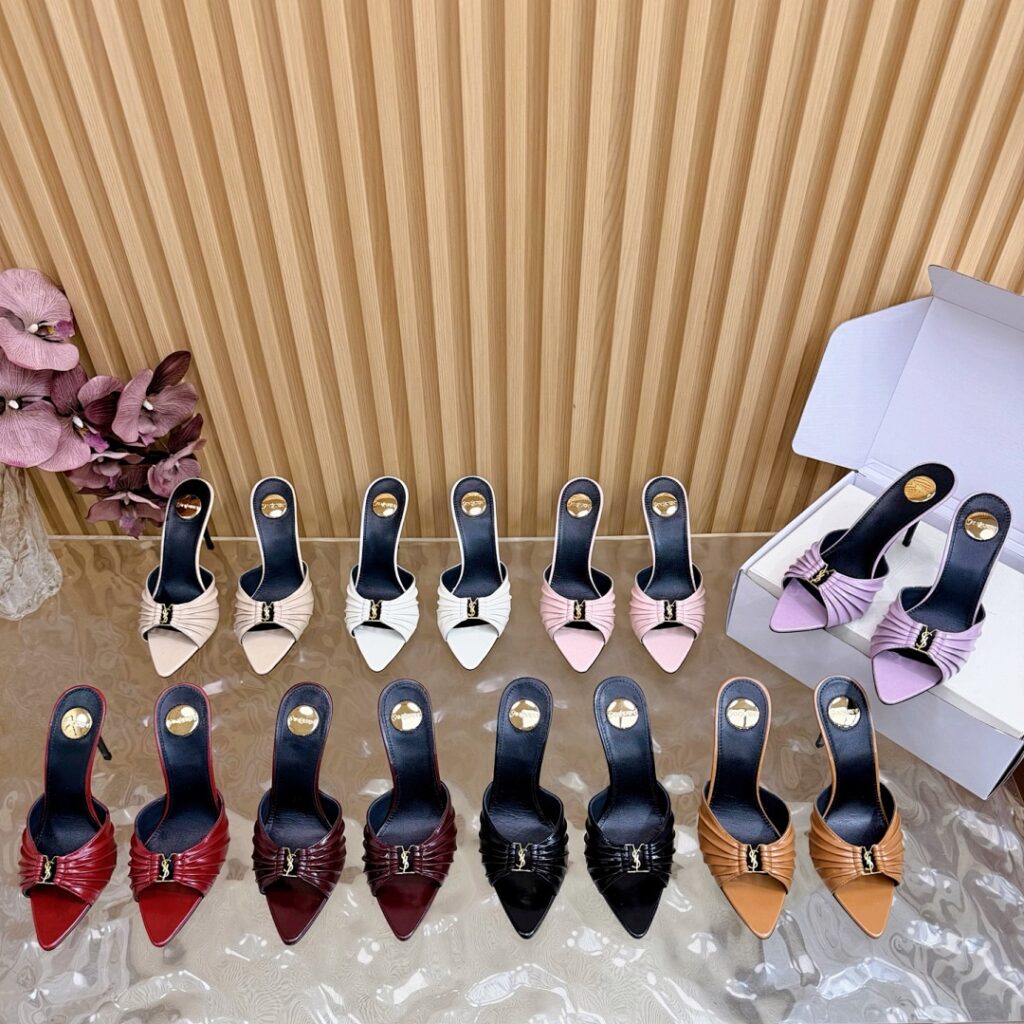 Saint Laurent Shoe Style 3201197