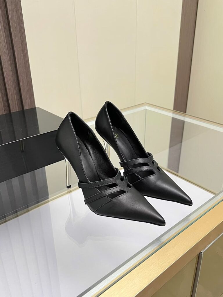 Shoe Style 2201132