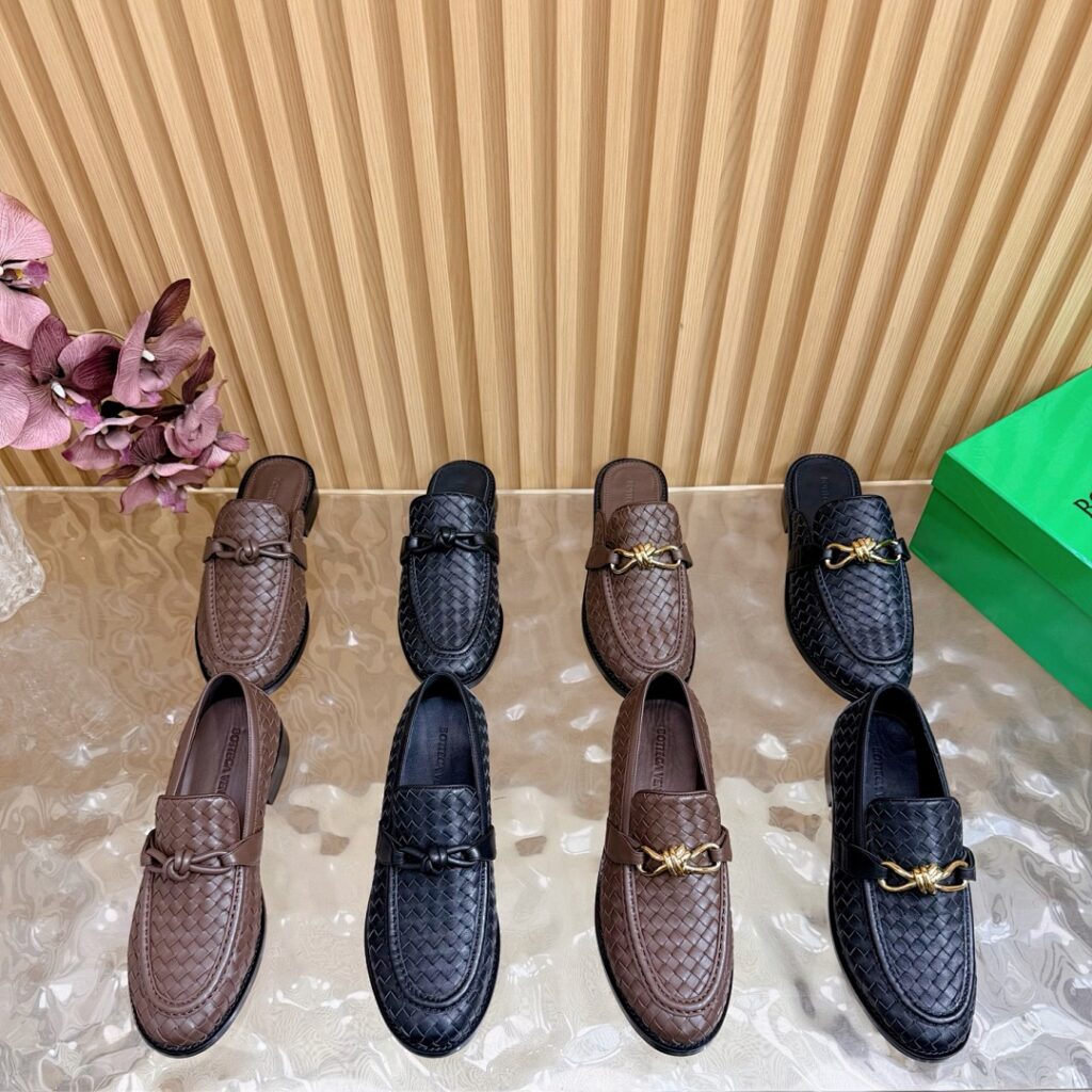 Bottega Veneta Shoe Style 4301197