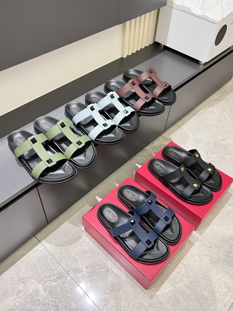 Valentino Shoe Style 1701126