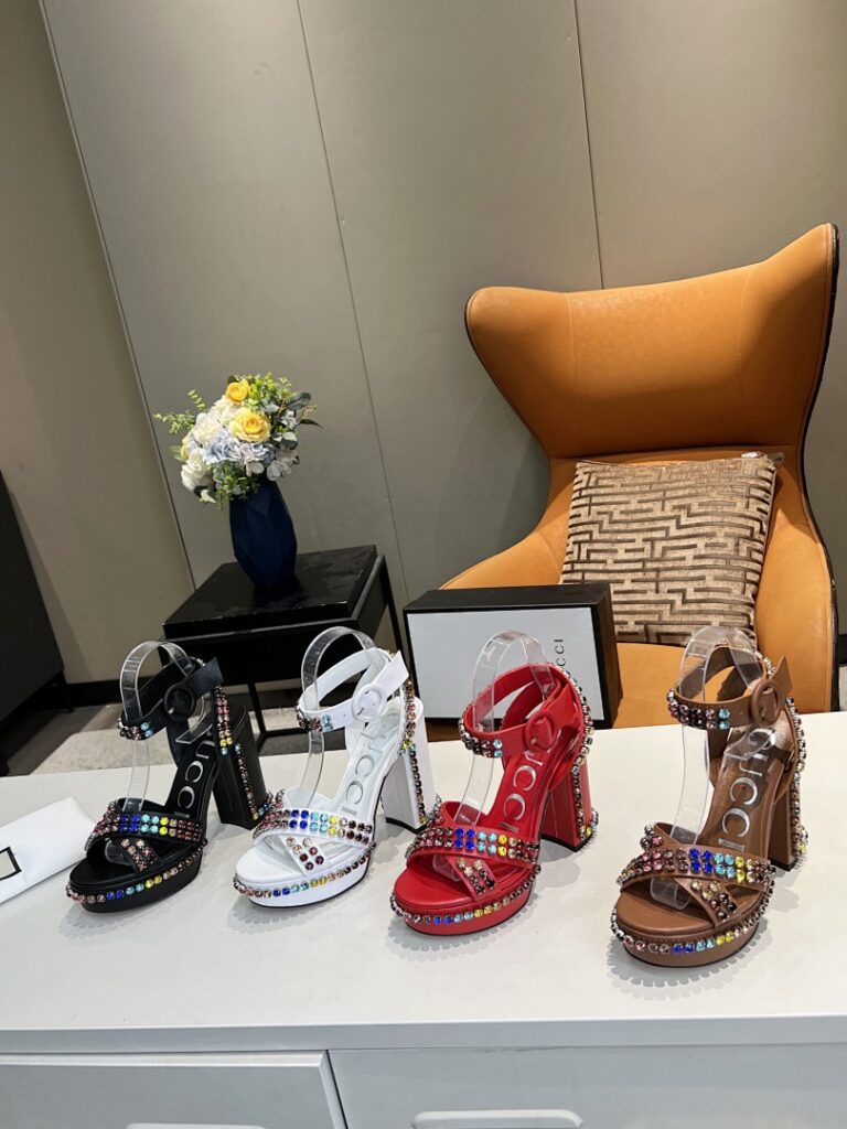 Gucci Shoe Style 3001141