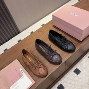 Miu Miu Shoe Style 2401192