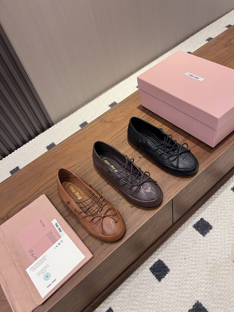 Miu Miu Shoe Style 2401192
