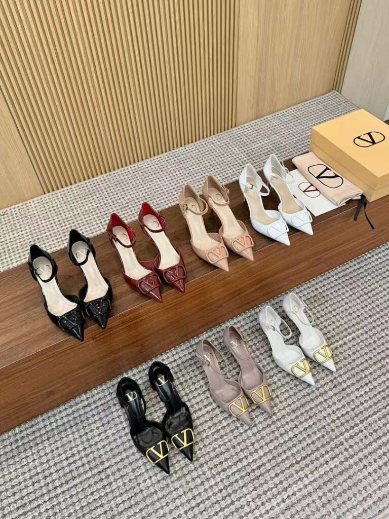 Valentino Shoe Style 2701133