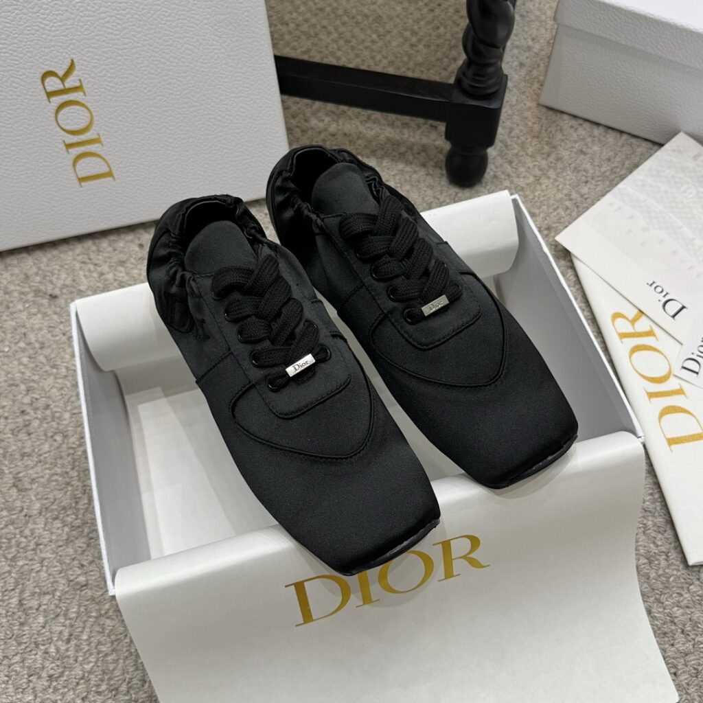 Dior Shoe Style 2902649