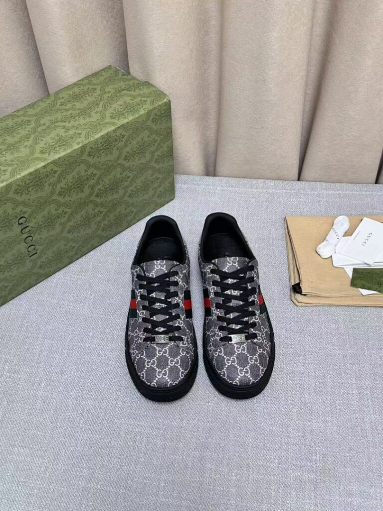 Gucci Shoe Style 2802610