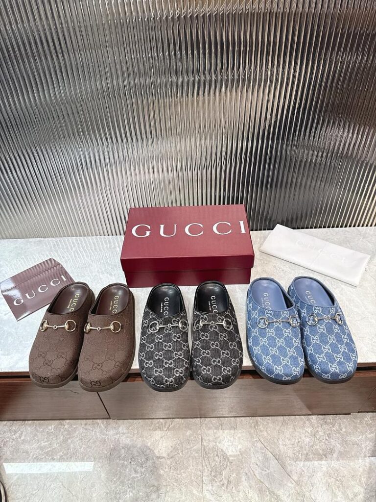Gucci Shoe Style 2201121