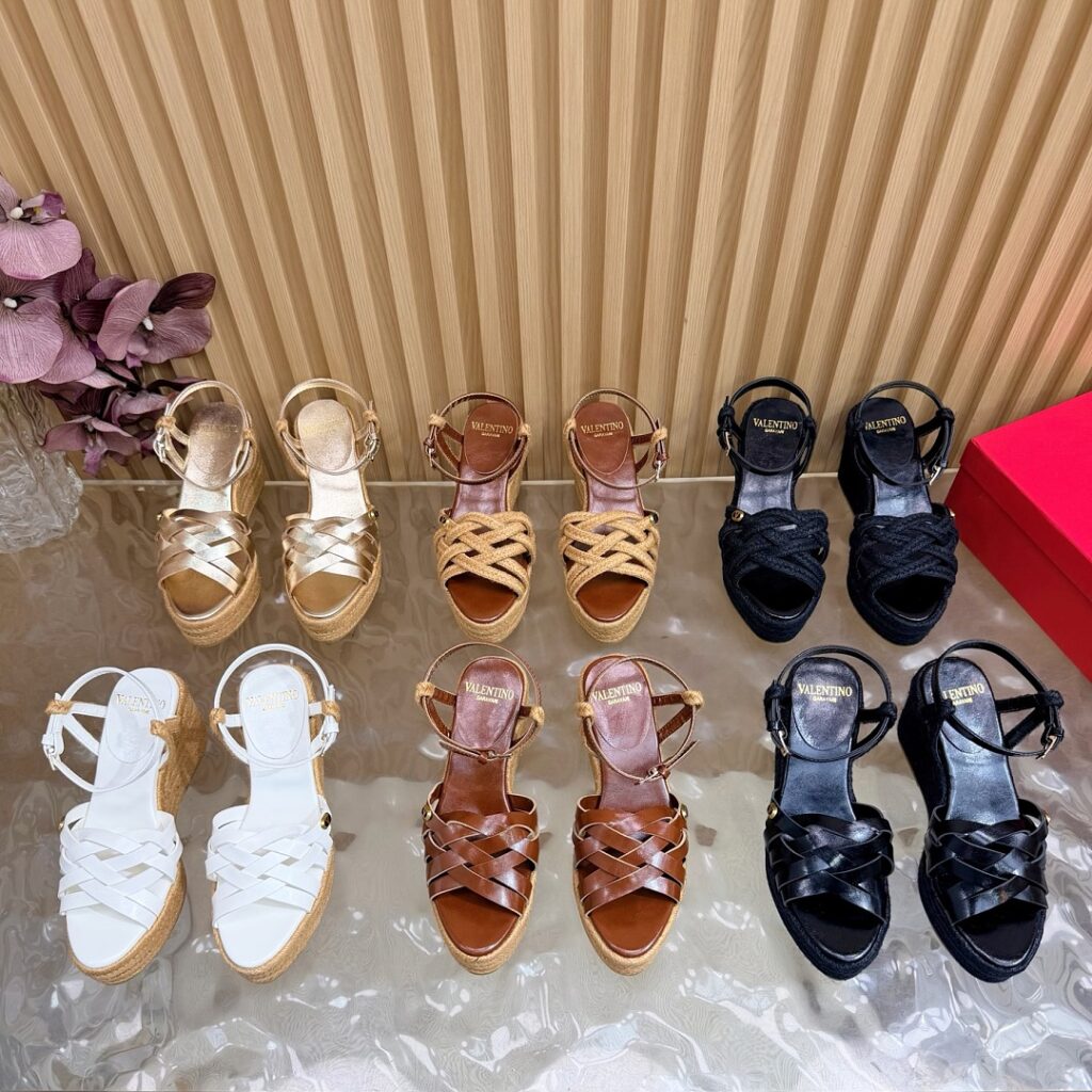 Valentino Shoe Style 3101197