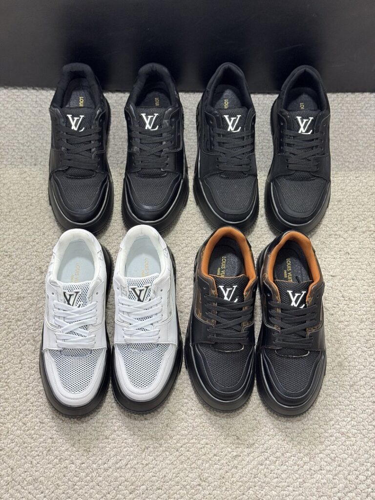Louis Vuitton Shoe Style 2401127