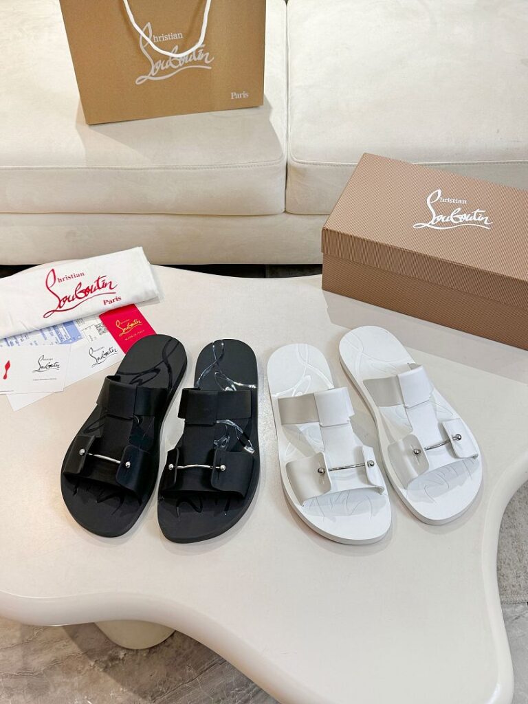 Christian Louboutin Shoe Style 2001193