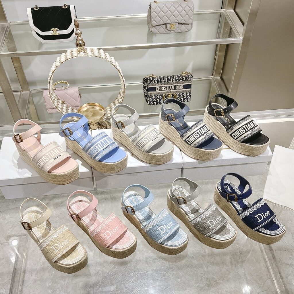 Dior Shoe Style 2701159