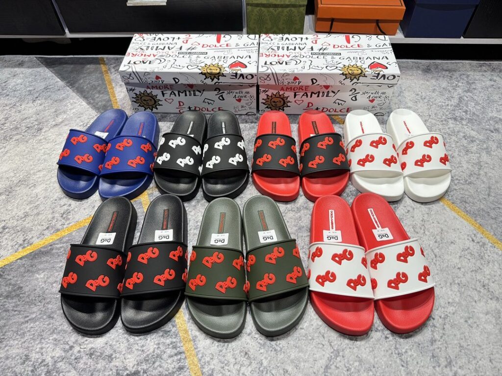 Dolce & Gabbana Shoe Style 1301127