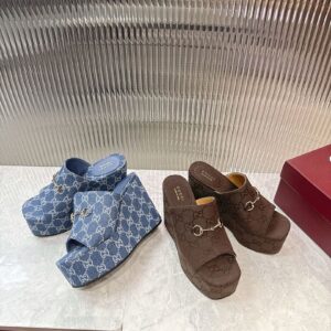 Gucci Shoe Style 2511121