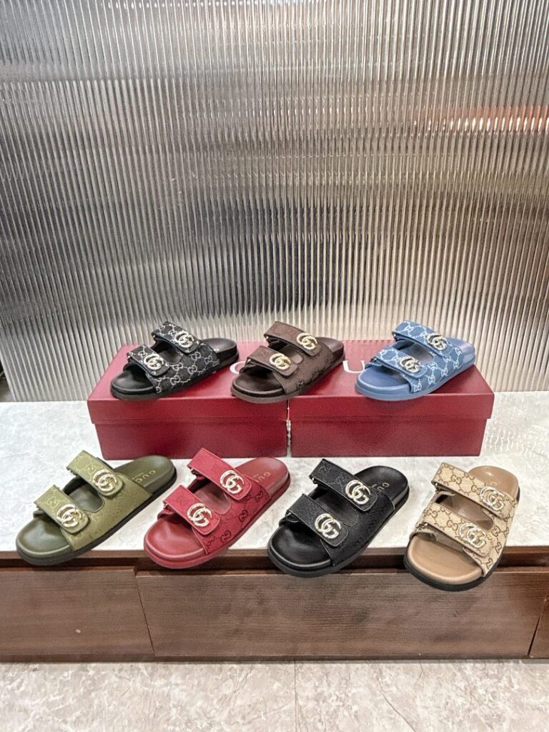 Gucci Shoe Style 2511121
