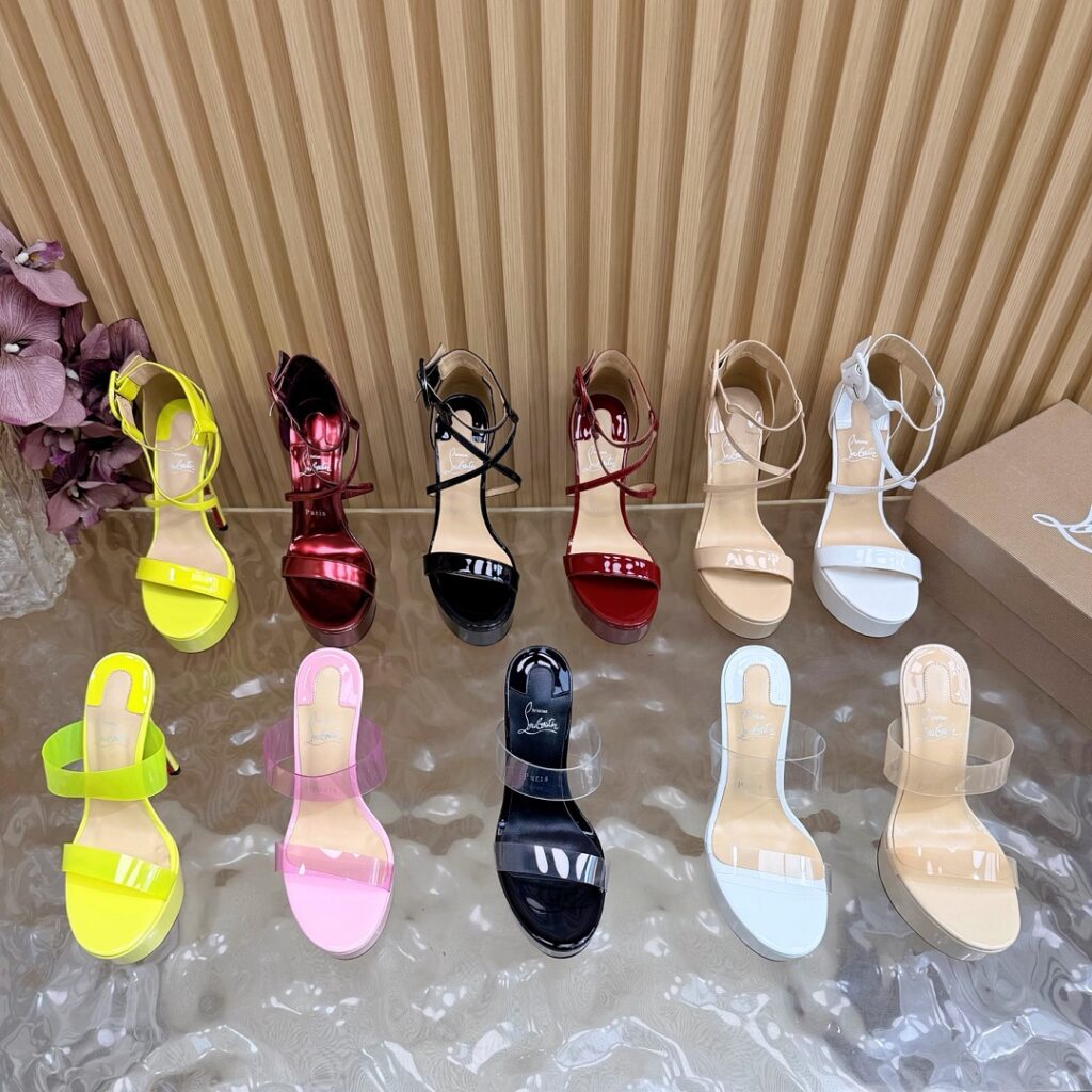 Christian Louboutin Shoe Style 3301197