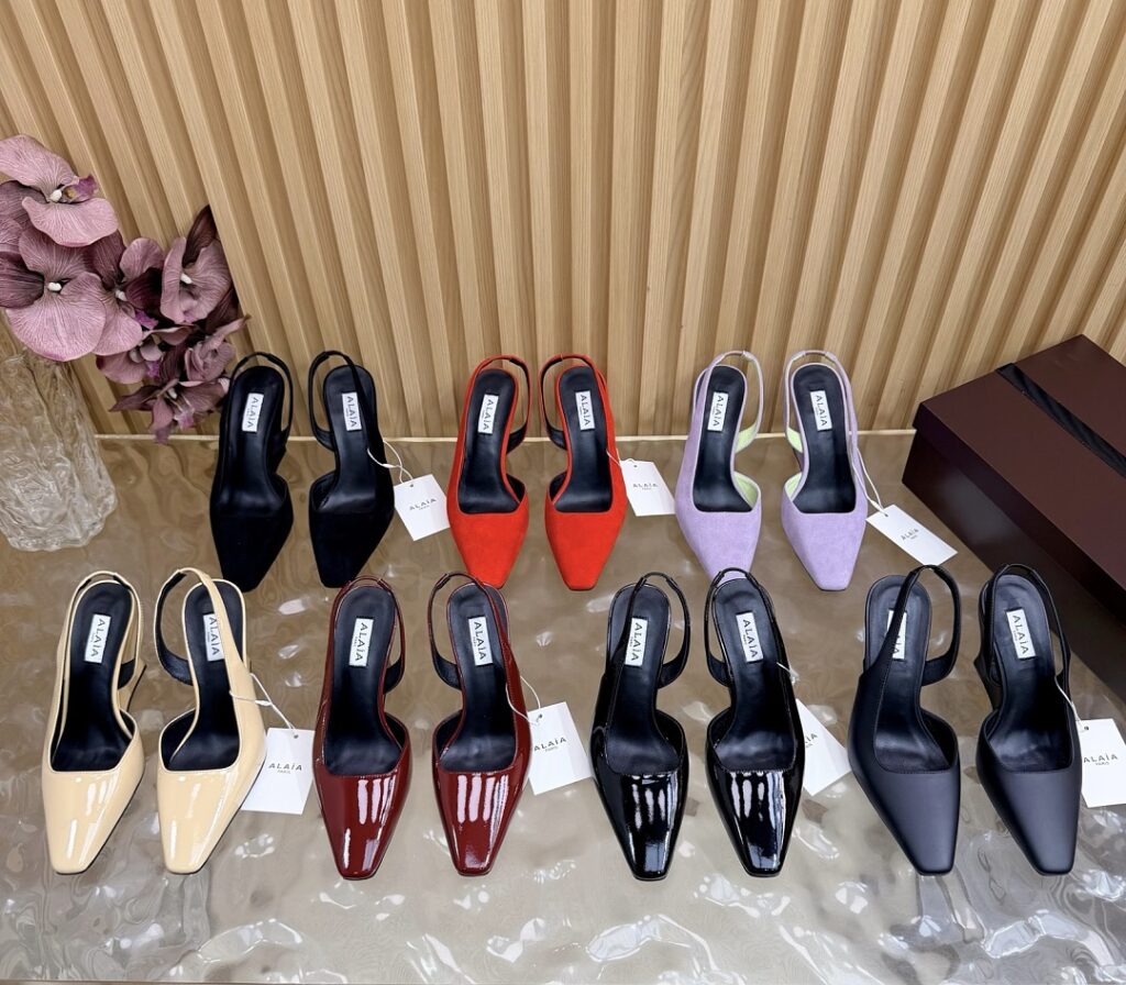Alaia Shoe Style 3201197