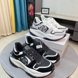 Givenchy Shoe Style 3101155