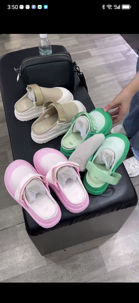 UGG 2026 New Style Sizes 36-41 3 Colors Available 2401192