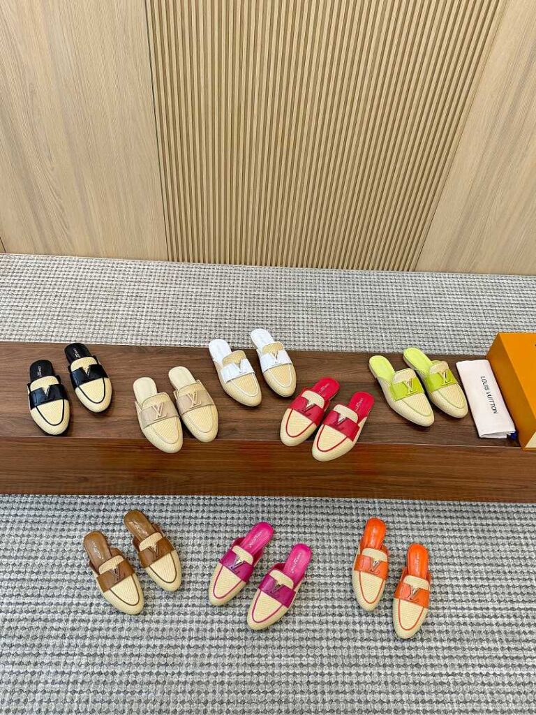 Louis VuittonNew Style Sizes 35-43 8 Colors Available 2101117 Leather Sole Plus 40