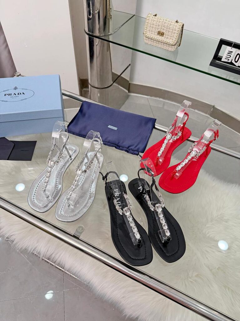 Prada 2026 New Style Sizes 35-42 Sizes 41/42 Made to Order 2 Colors Available 2601150