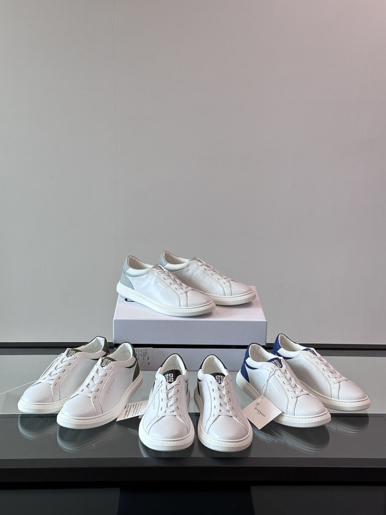 Givenchy New Style Sizes 38-44 Sizes 45 Made to Order 4 Colors Available 2301126