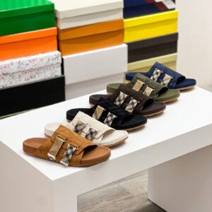 Balenciaga New Style Sizes 38-44 Sizes 45 Made to Order, Non-Returnable 6 Colors Available 2001127