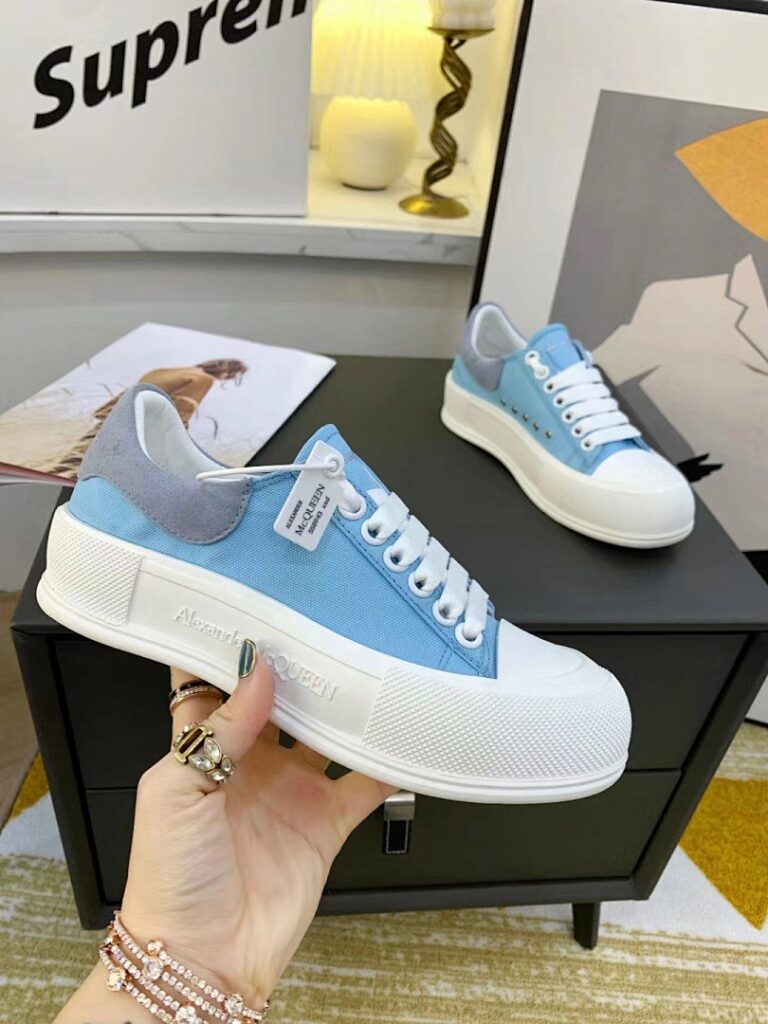 Shoe Style 2201116