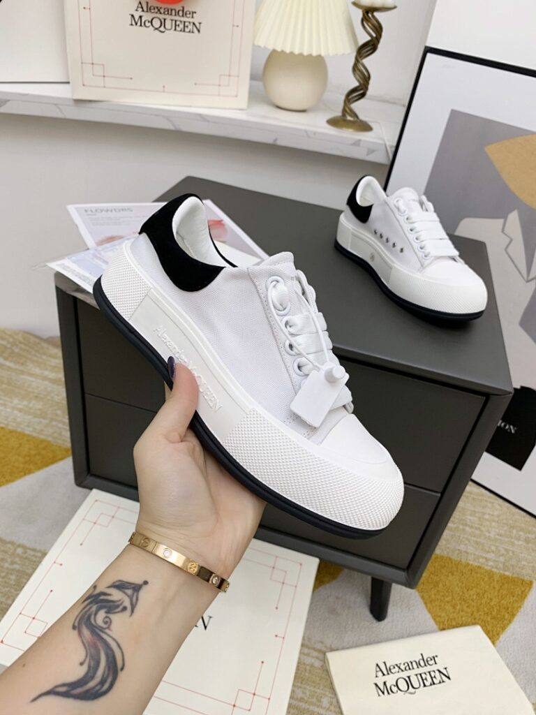 Shoe Style 2301116