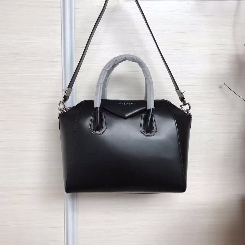 Givenchy Bag Style 28cm