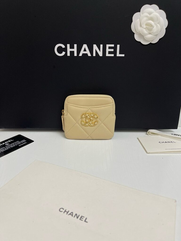 Chanel Bag Style 197698343