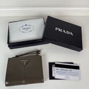 Prada Bag Style 1ML050