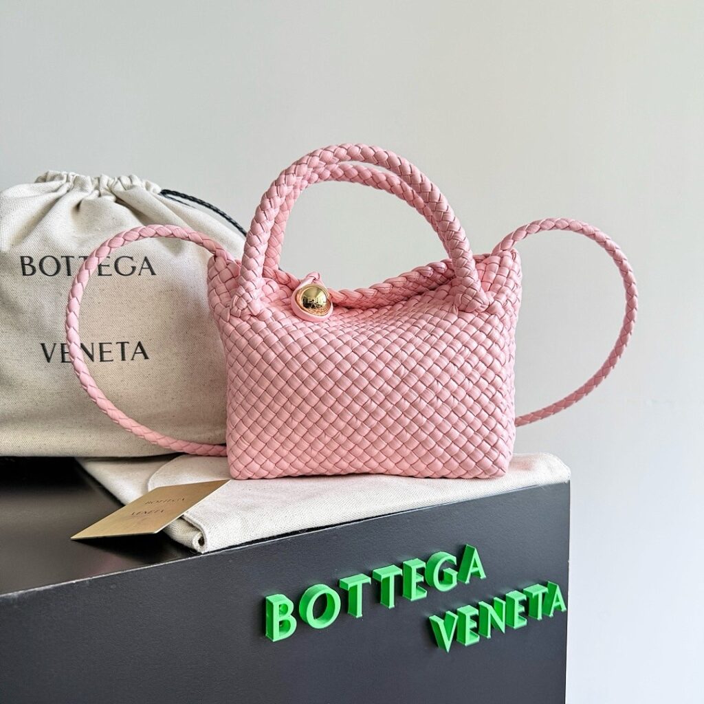 Bottega Veneta Bag Style 776755